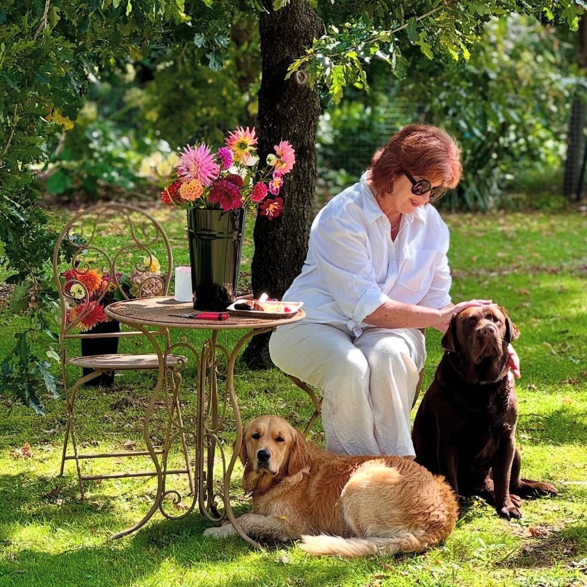 THURSDAY 26TH MAR - Flower Farm Tour & Dahlia Harvest Experience